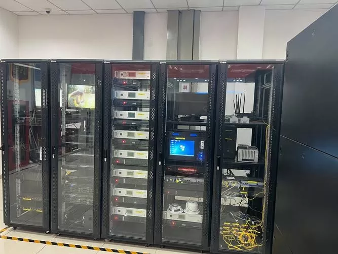 பலவீனமான தற்போதைய அமைச்சரவை